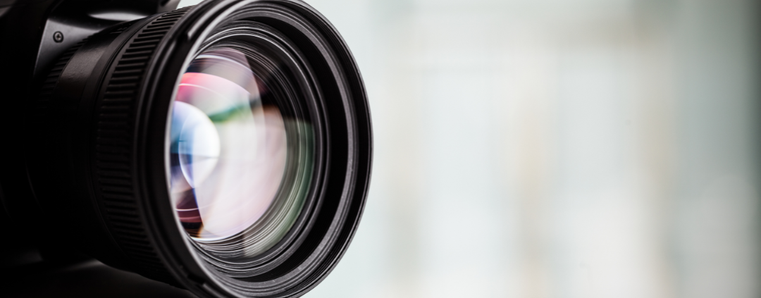 image of camera lens for High School Photography curriculum and course at AriseHomeEducation.com