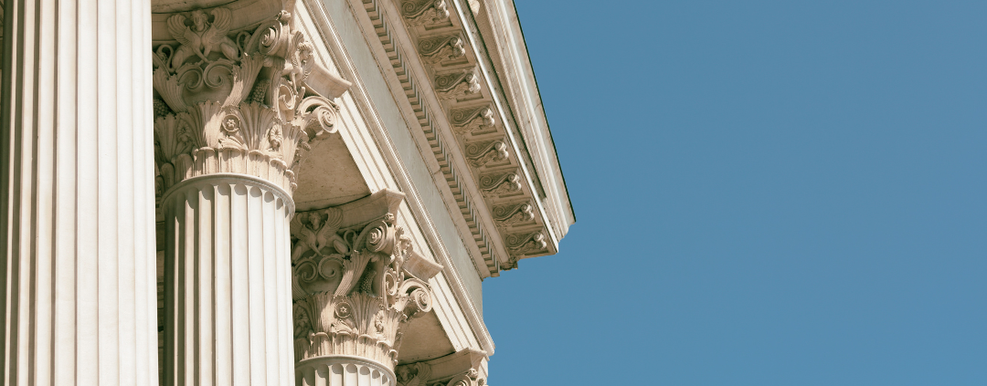 image of classical columns, a symbol of the Classical home Education method at Arise Home Education